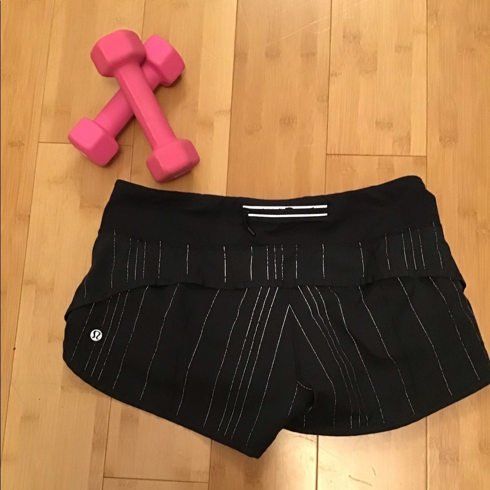 Lululemon Speed Reflective size 6
